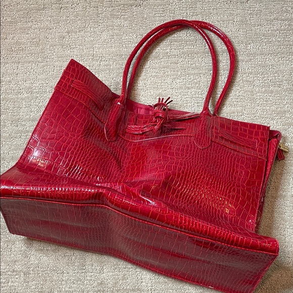 Elizabeth Arden Handbags - Elizabeth Arden Vibrant Red Tote Bag